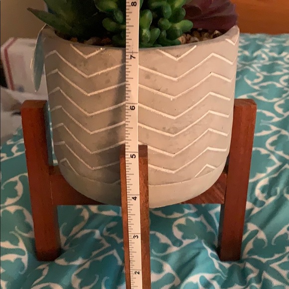 Artificial cement and wood succulent planter new - Picture 4 of 4
